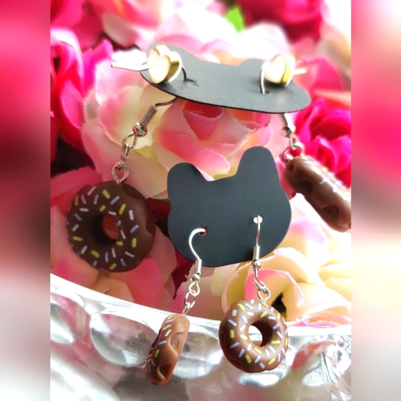 Donuts Earrings Handmade Brown - Picture 4 of 9
